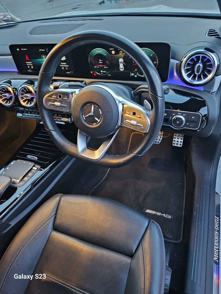 Mercedes Benz CLA CLASS 220d AMG - Image 3