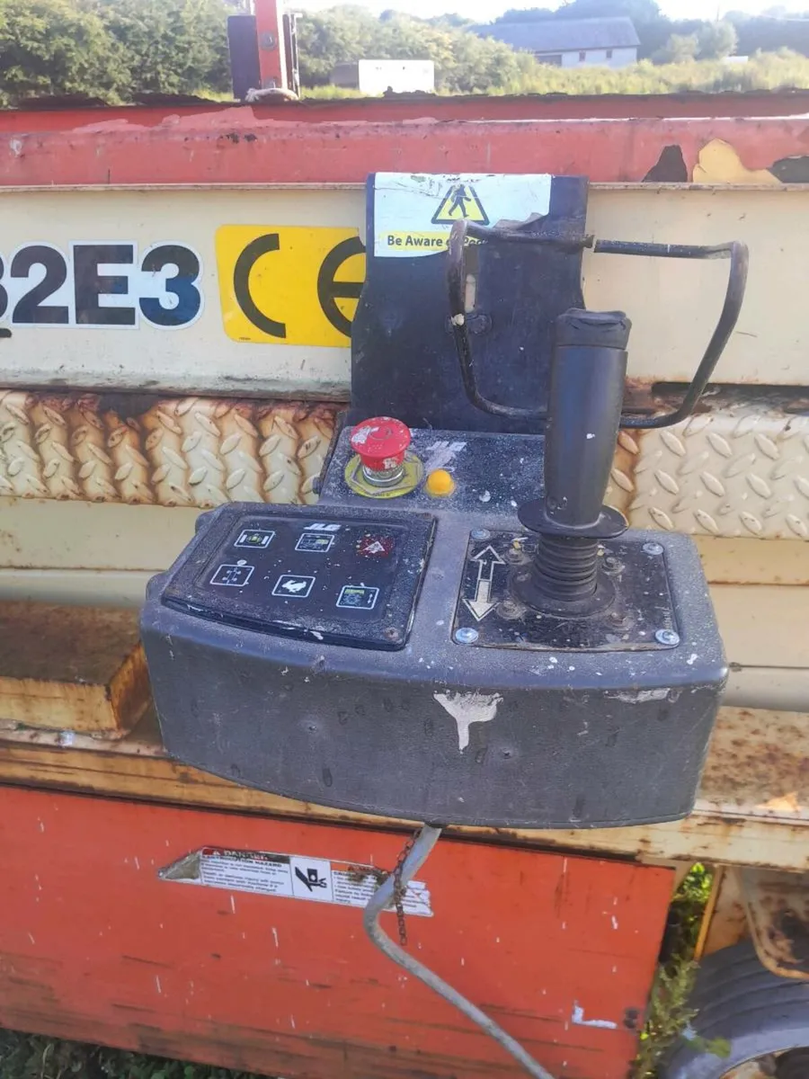 Scissors lift - Image 4