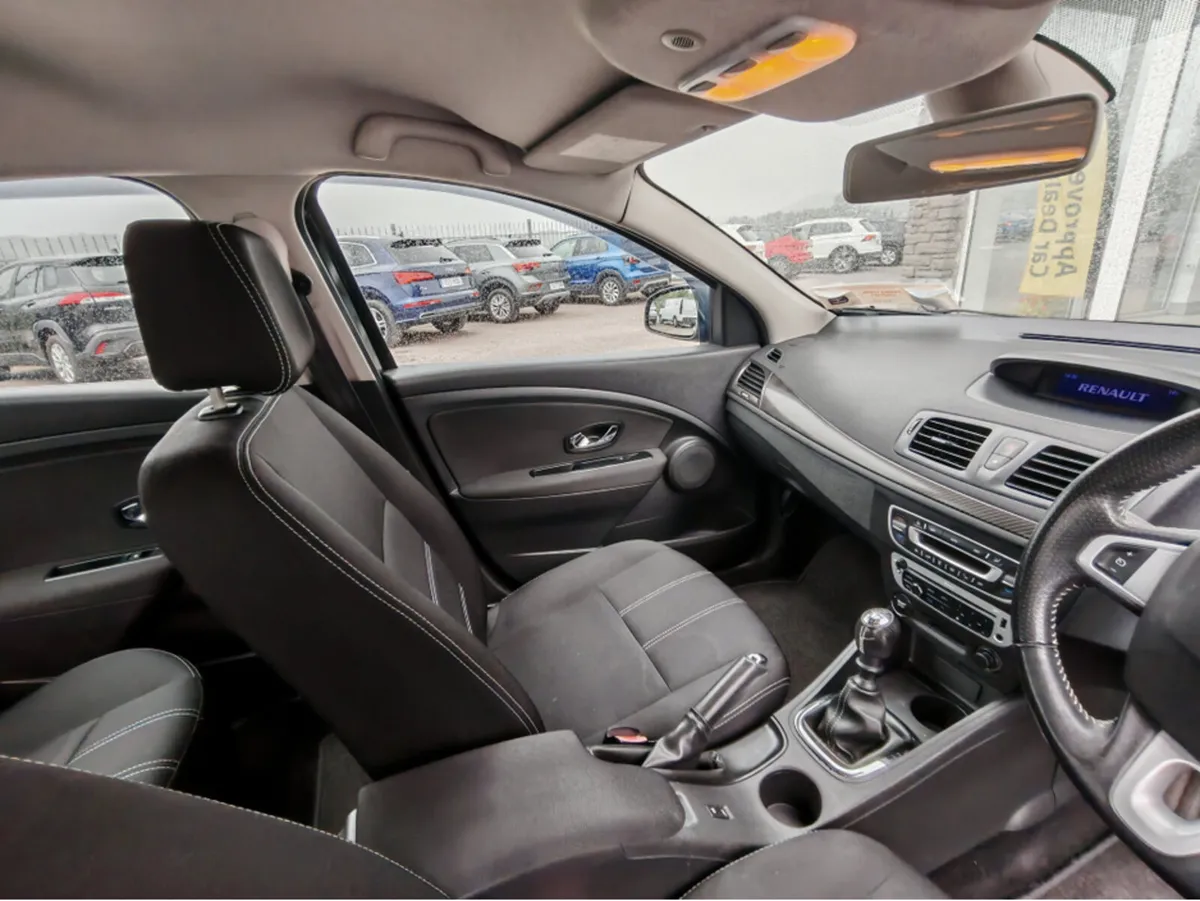 RENAULT FLUENCE DYNAMIQUE 1.5 DCI 110 4DR - Image 2