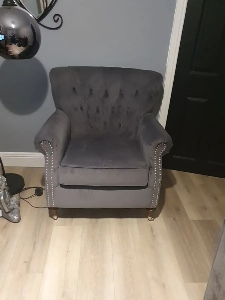 armchair - Image 3