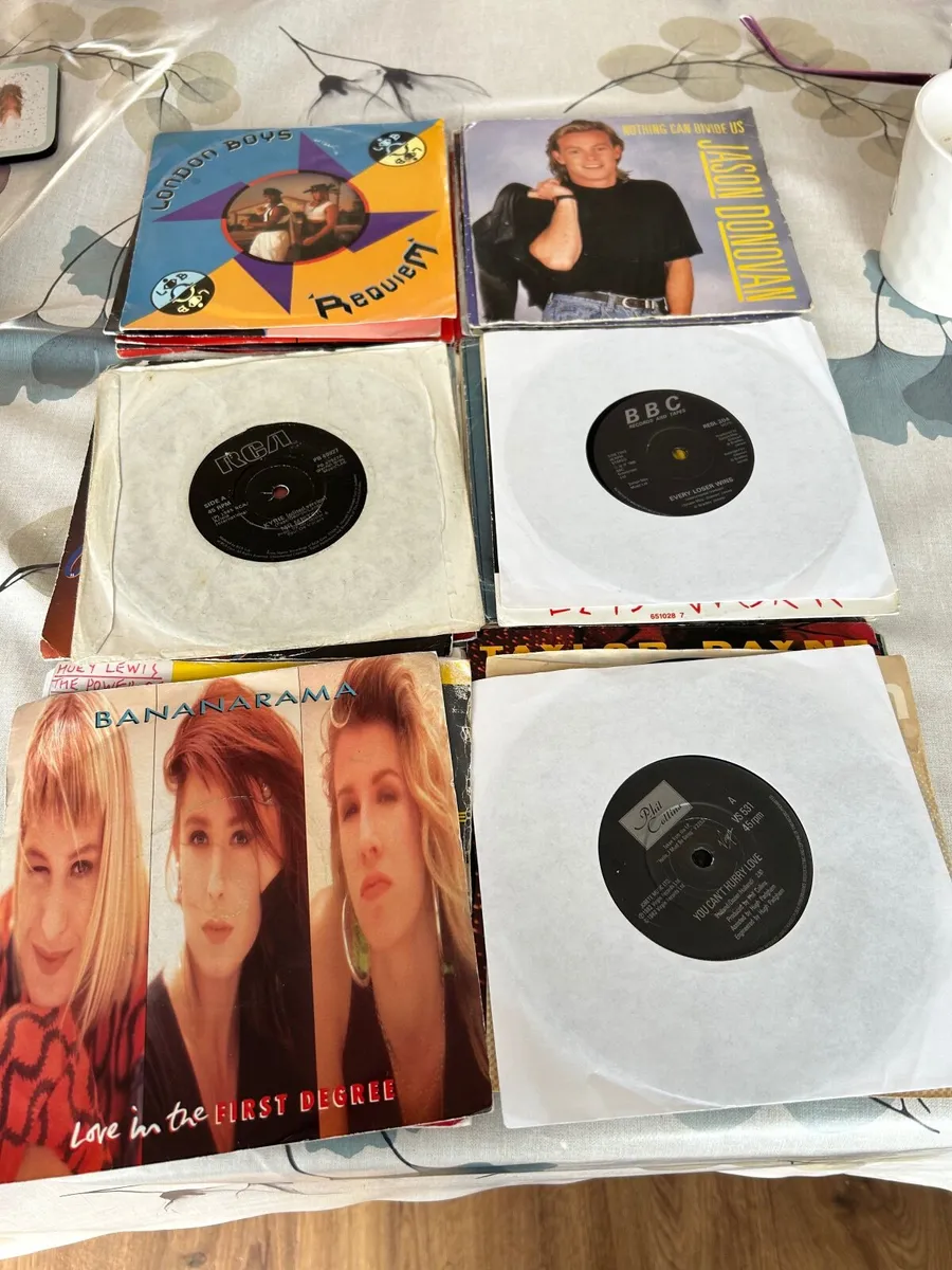 Records - Image 1
