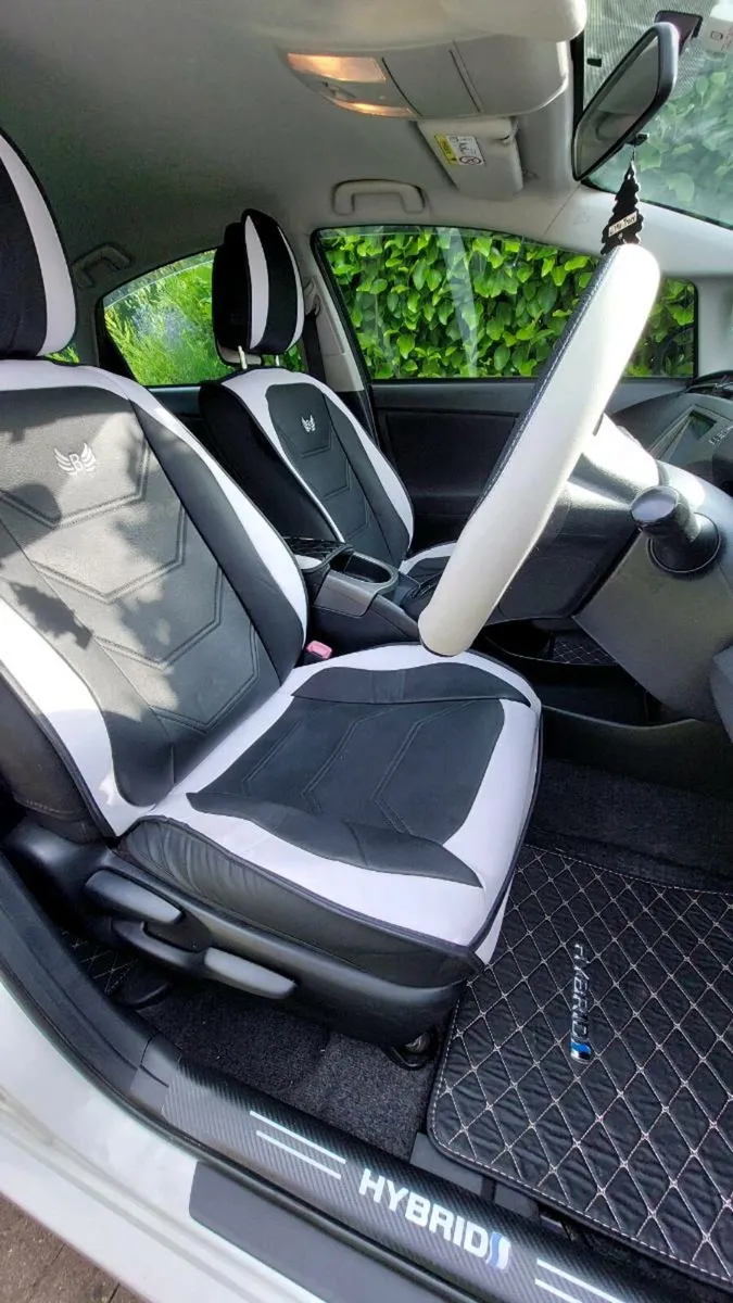 Toyota Prius 2013 (Price Drop) - Image 3