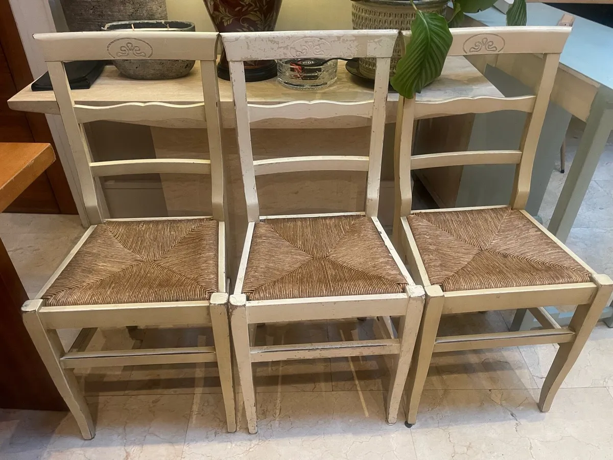 3 x Solid White/Cream Wicker Kitchen Dining Chairs - Image 1
