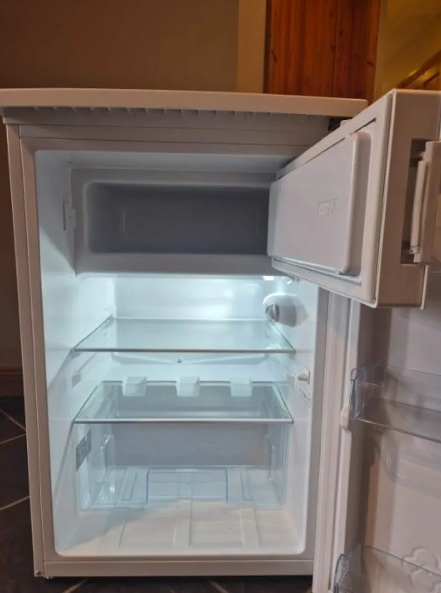 Under Counter Fridge - Image 4