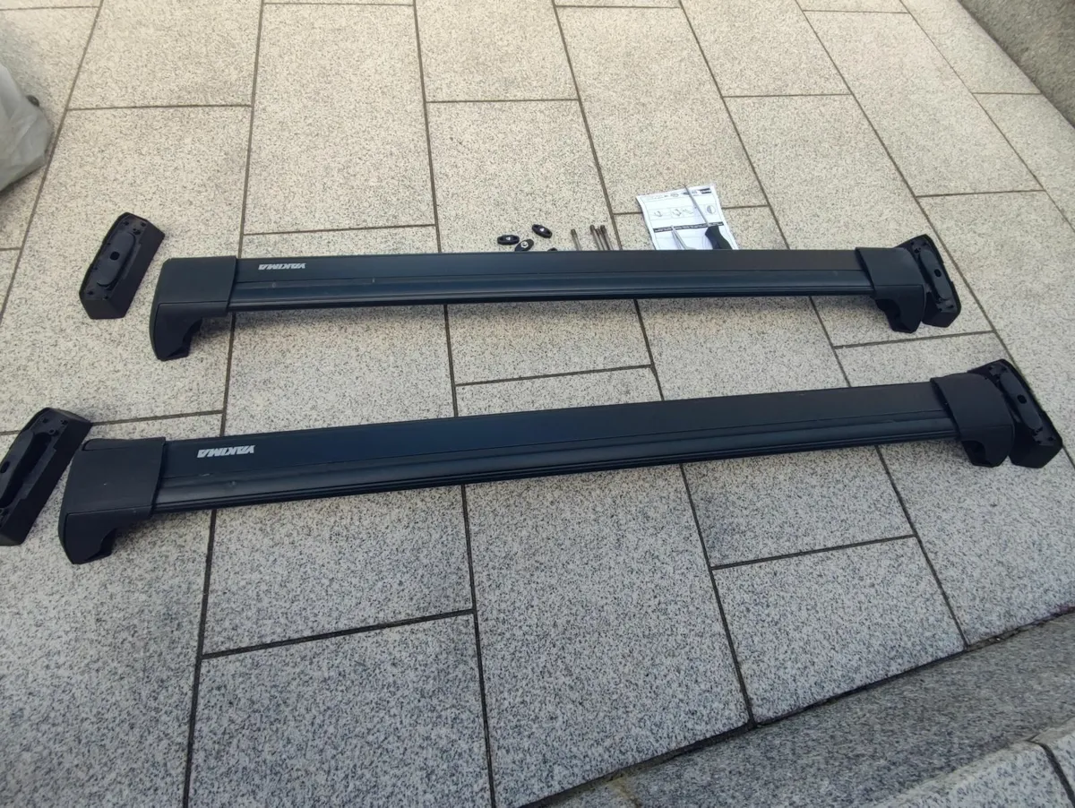 Mercedes Yakima Flush Roof Bars for Sale - Image 4