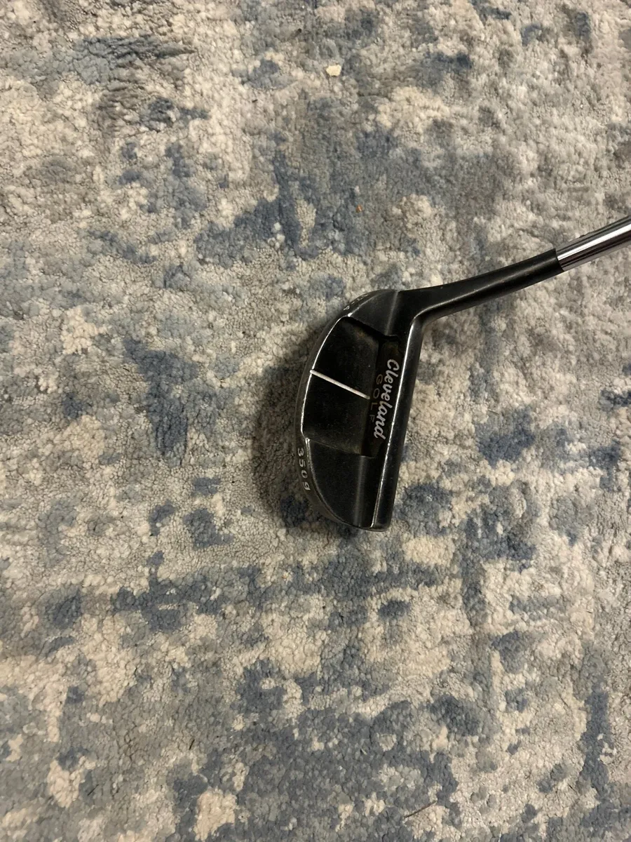 Golf putter - Image 1