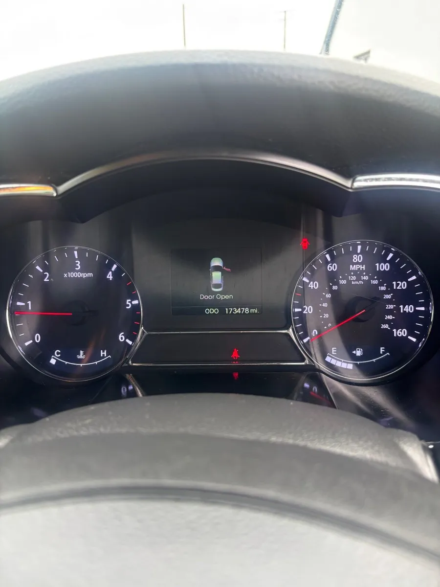 Kia Optima 1.7 - Image 3