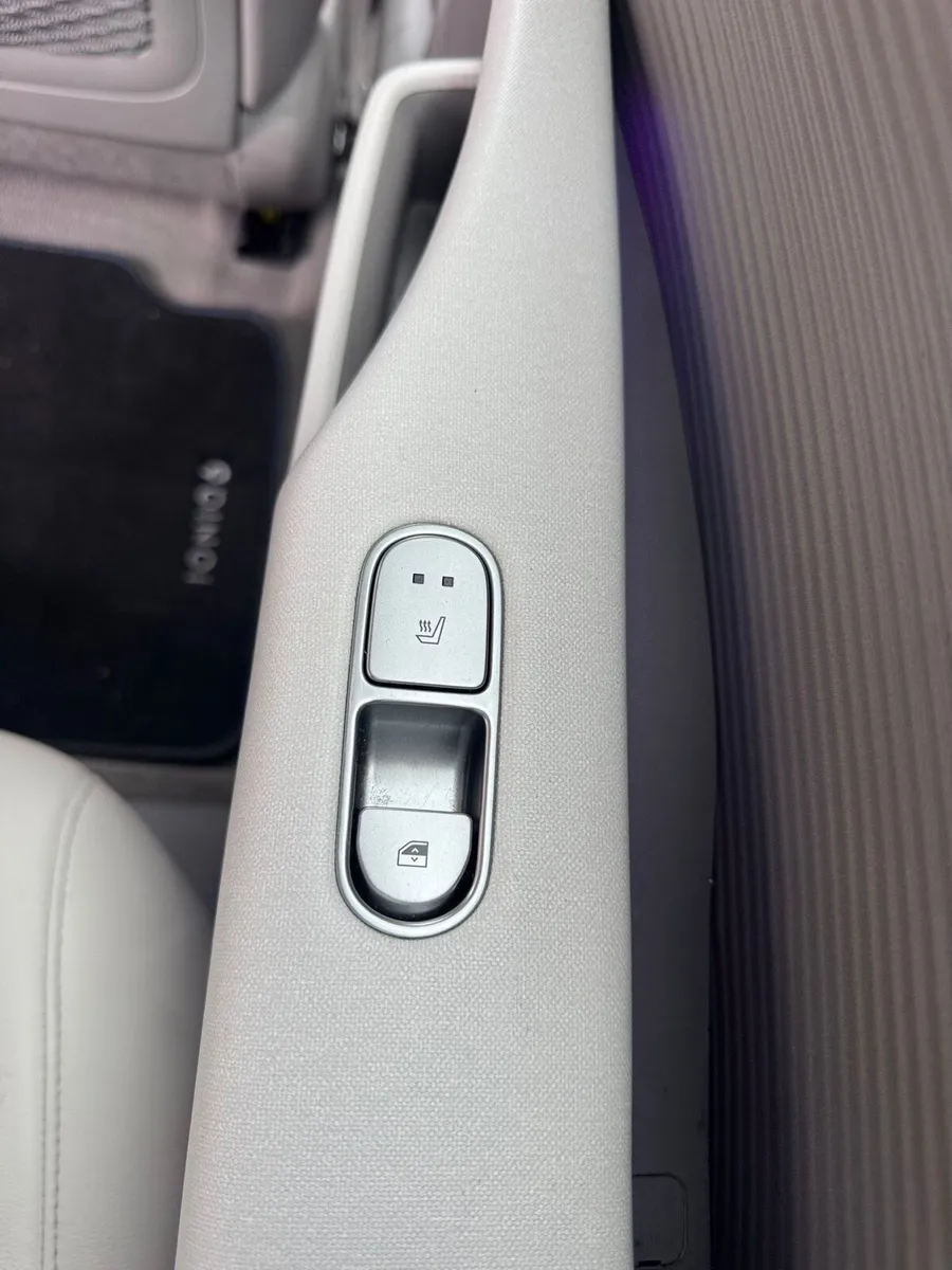 2023 Hyundai Ioniq 6 Elegant – 77kWh Battery - Image 2