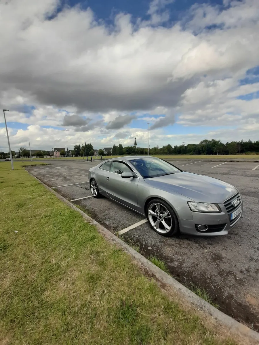 Audi A5 2010 - Image 1