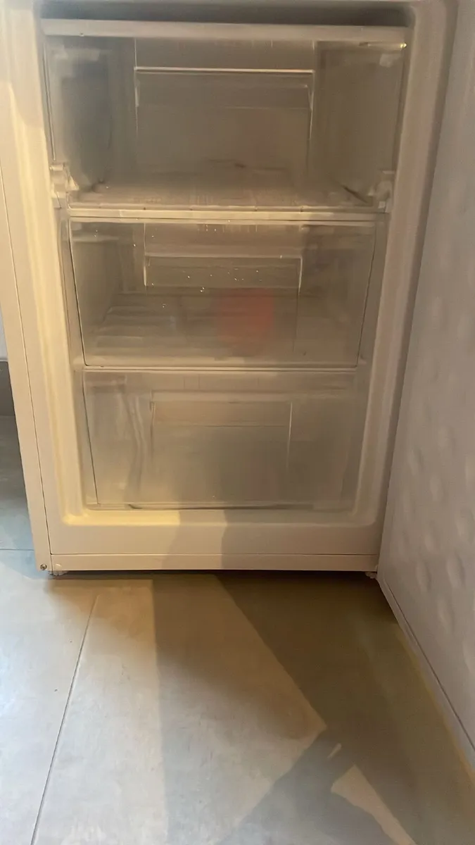 Freezer - Image 2