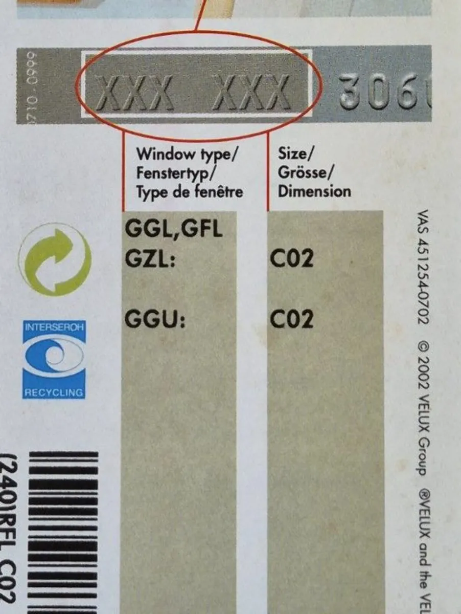 Unopened Velux Roller Blind - 38cm x 54cm - Image 2