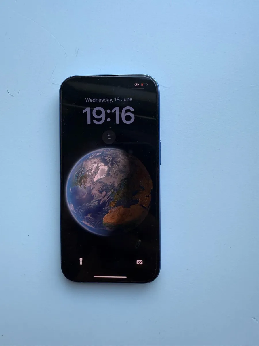 IPHONE 16 128GB THREE NETWORK - Image 2