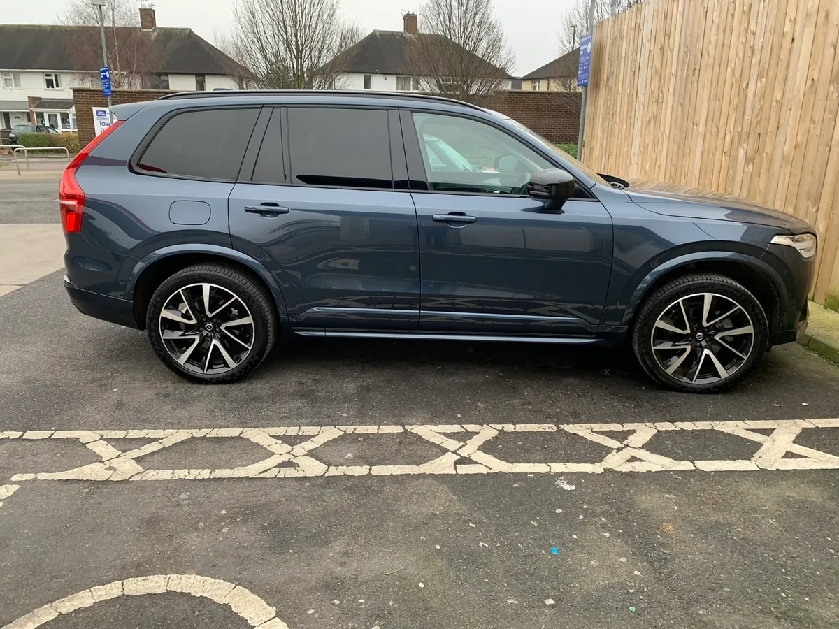 Volvo XC90 - Image 3