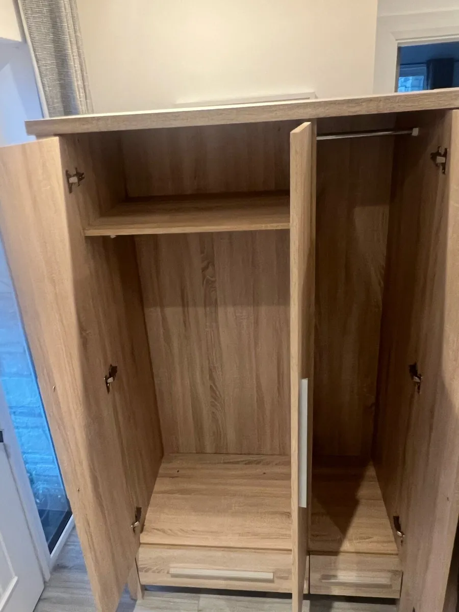 Wardrobes - Image 2