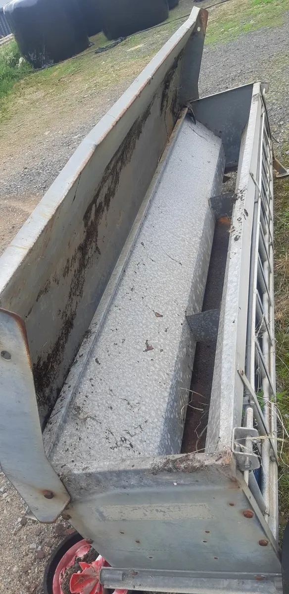 Lamb creep feeder - Image 2
