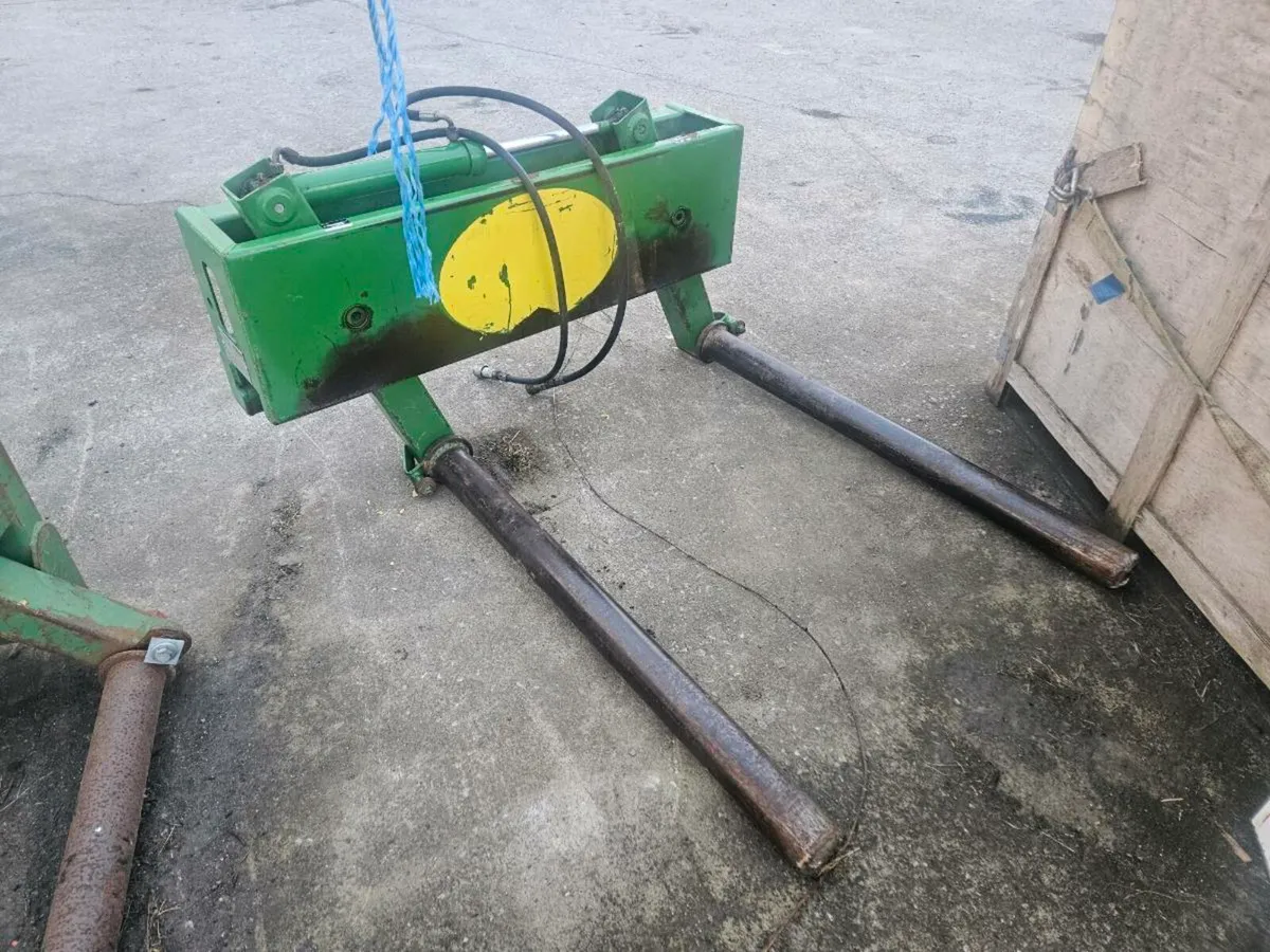 Mchale bale handler - Image 1