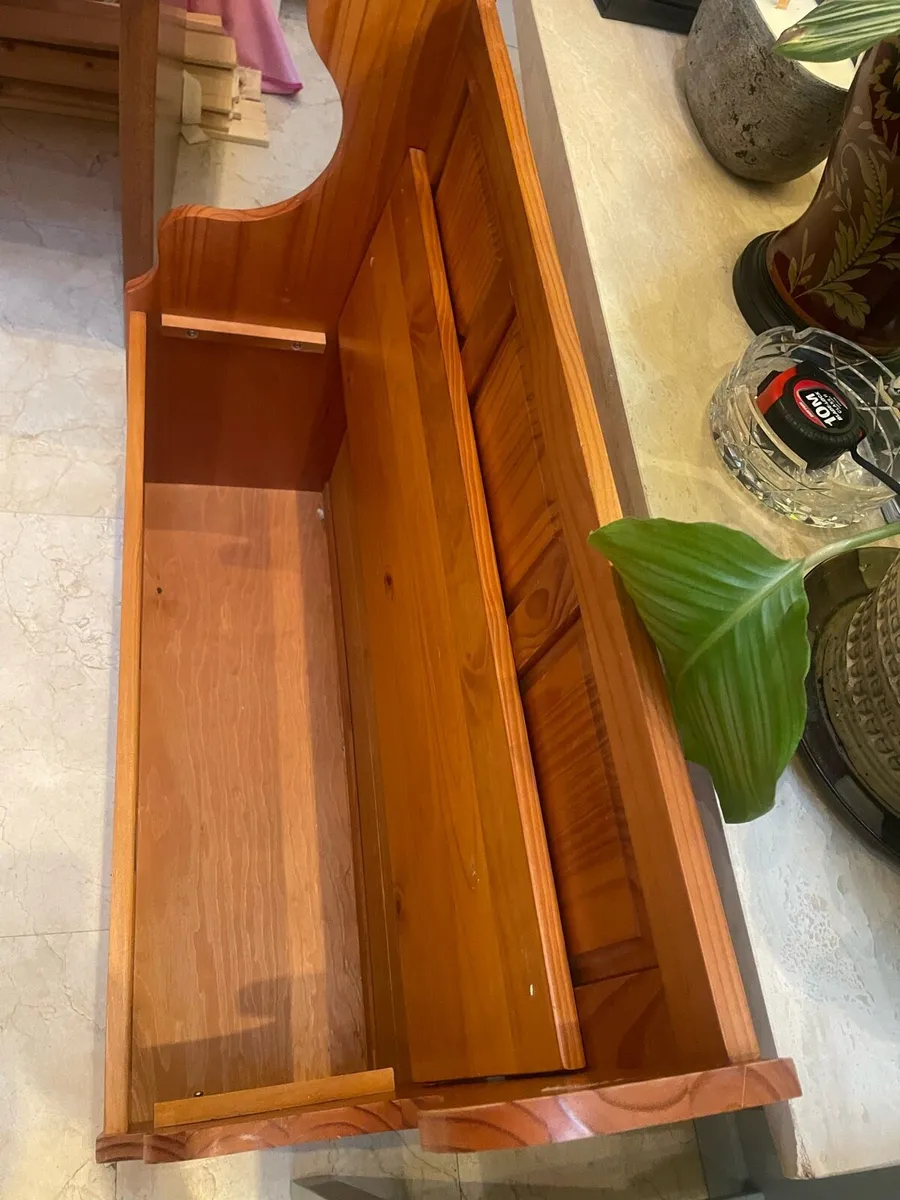 Beautiful Monks Bench - Window Seat With Storage - Image 2