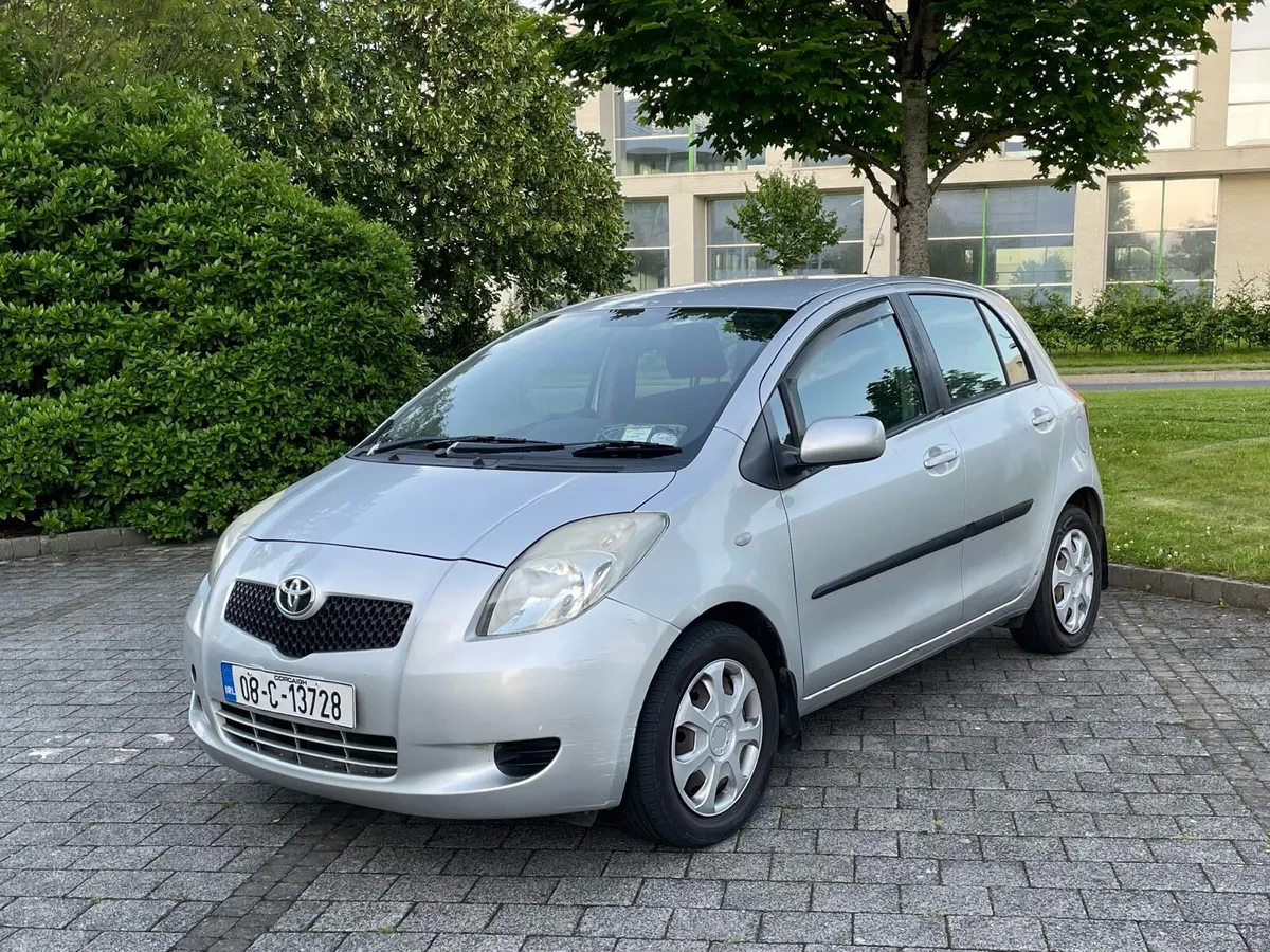 Automatic Toyota Yaris 2008 nct 04/25 186,000km - Image 3