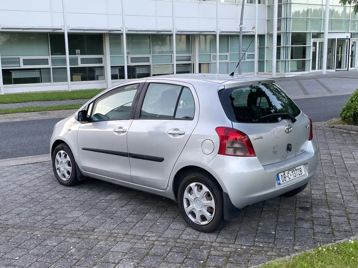 Automatic Toyota Yaris 2008 nct 04/25 186,000km - Image 4