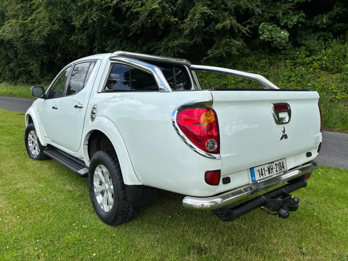 Mitsubishi L200 2014 Barbarian auto - Image 4