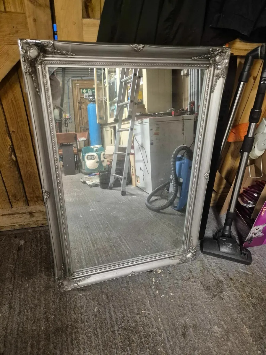 Mirror - Image 1