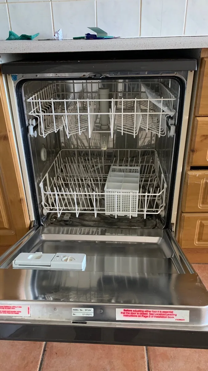 Dishwasher - Image 2