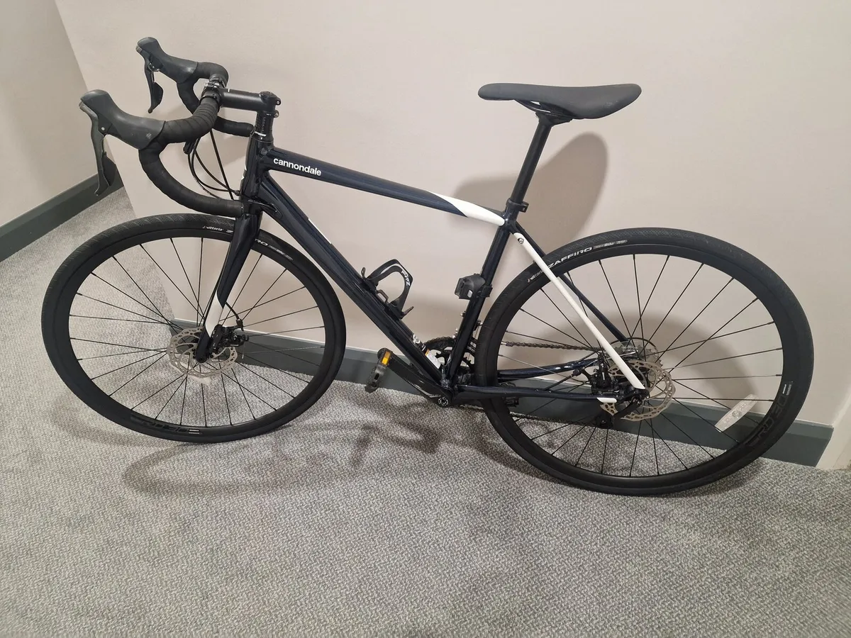 Cannondale Synapse Road Bike Unisex - Image 1