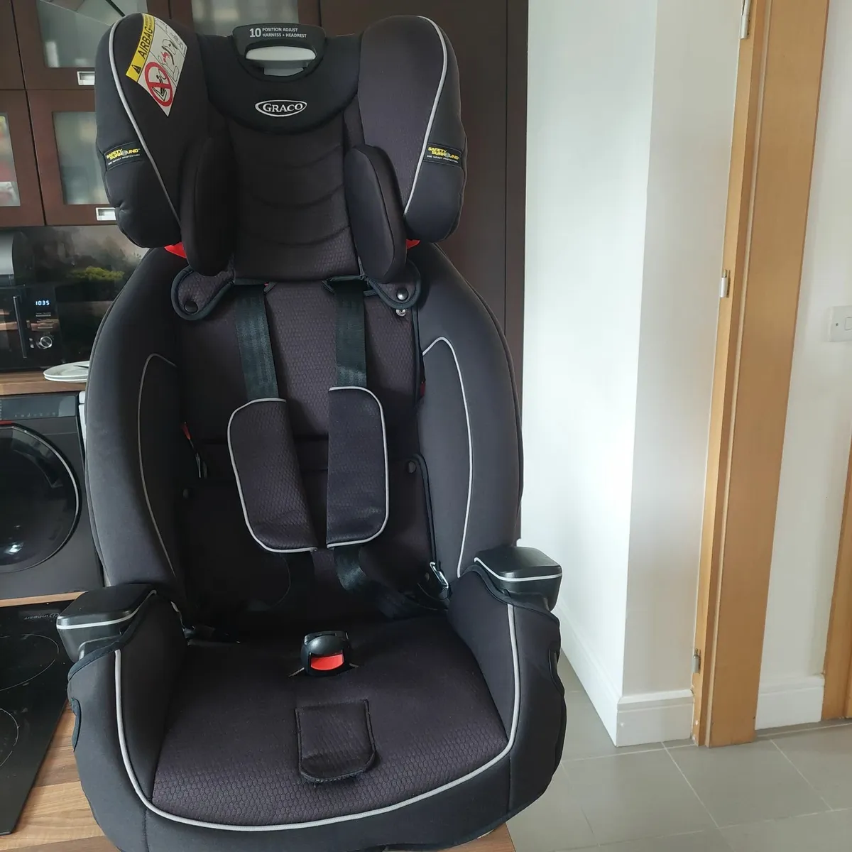 Car seat - Image 2