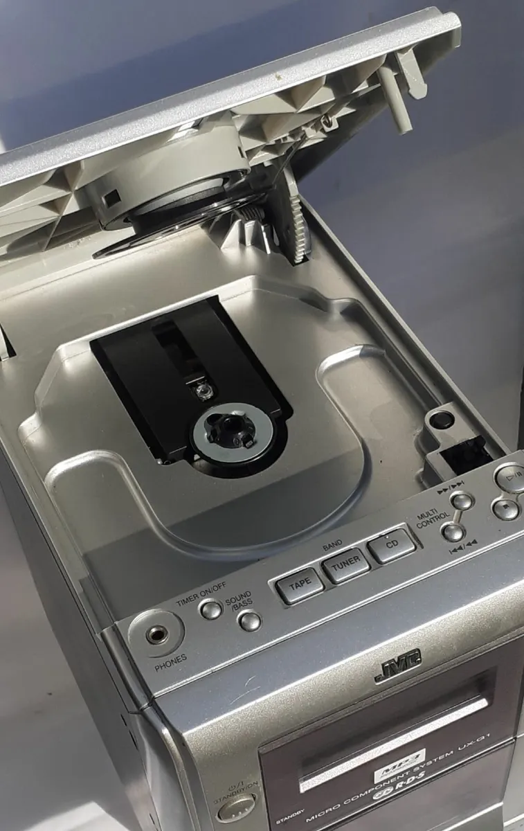 JVC HiFi System - Image 3