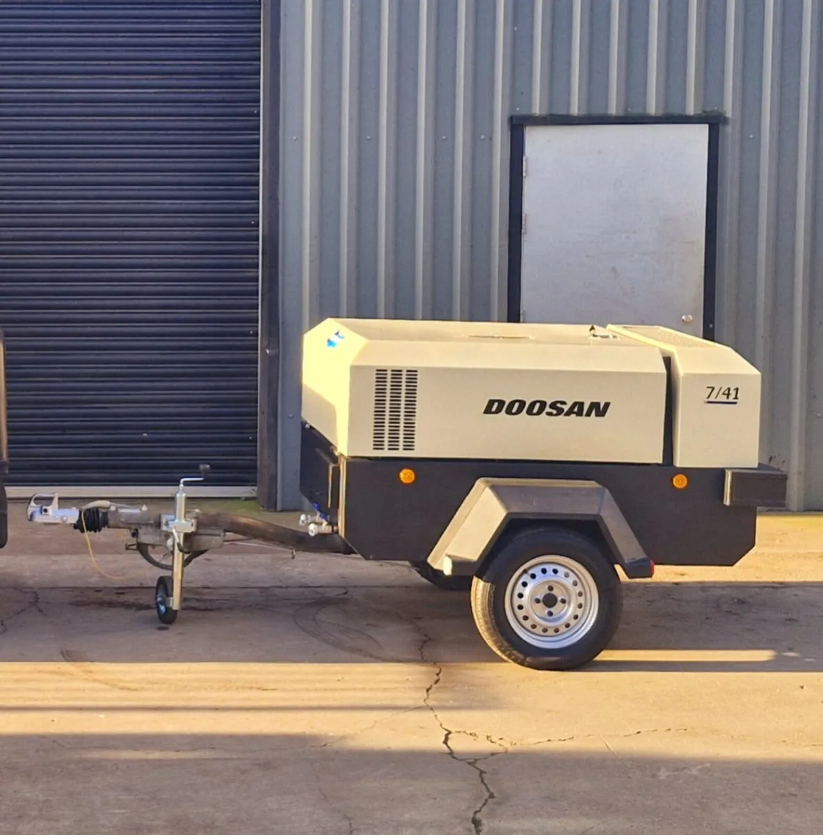 DOOSAN 7/41 COMPRESSOR *NO VAT* - Image 3