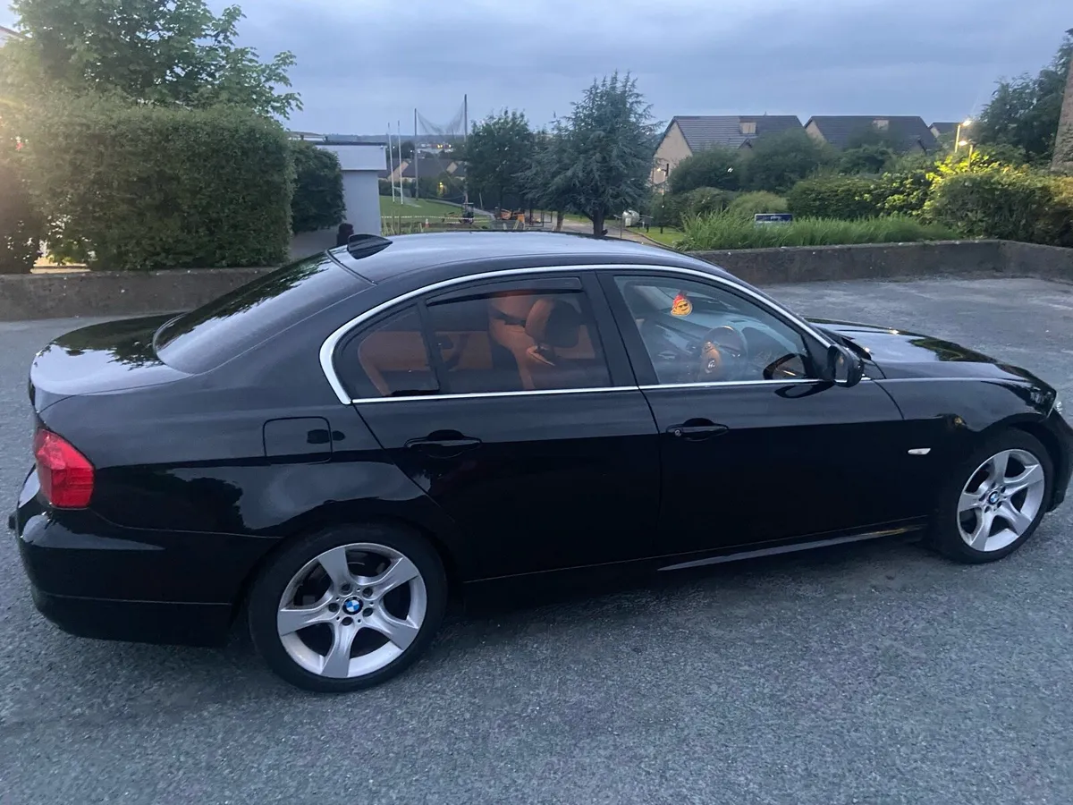 Bmw 3 series 320(e90) D exclusive 4DR auto - Image 3