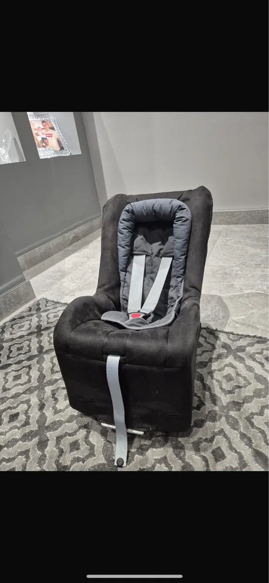 Minimac Baby Car Seat - Image 1
