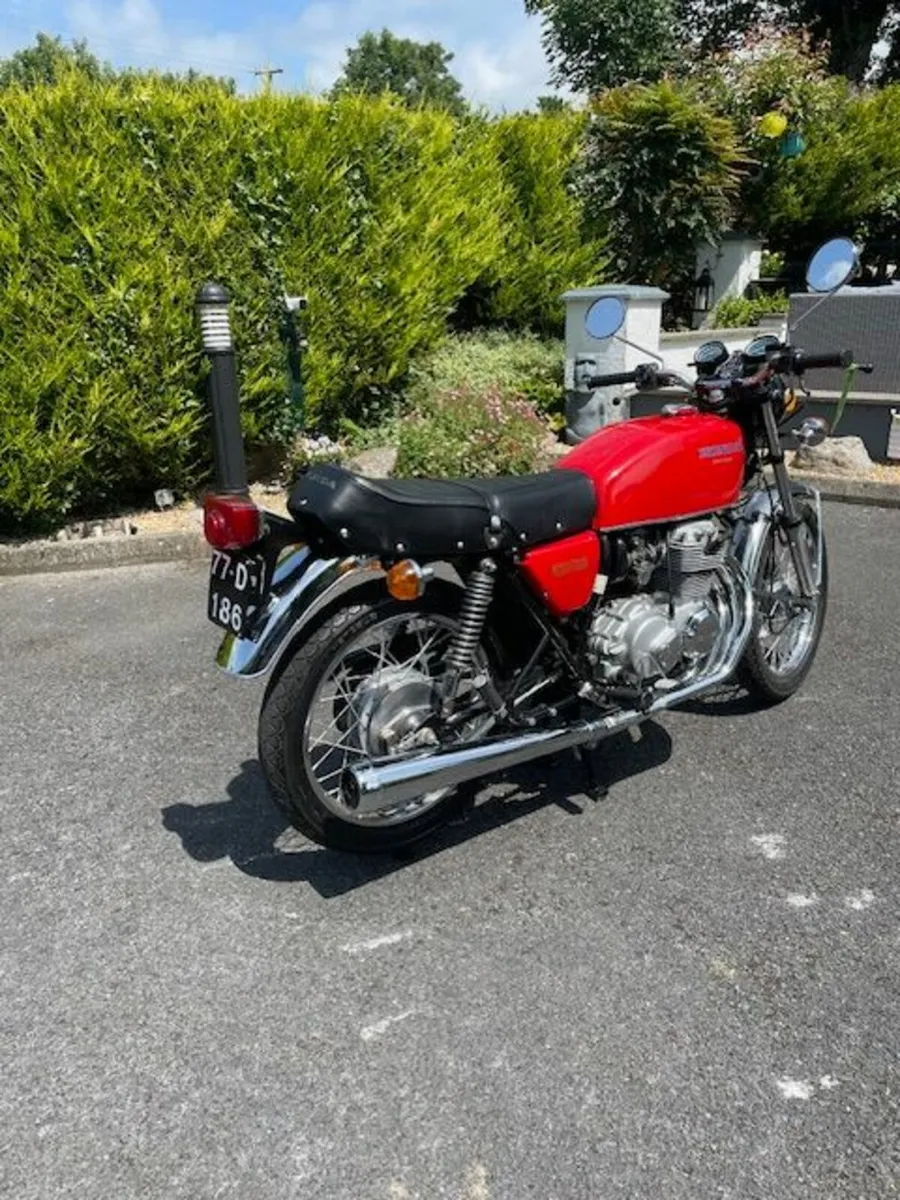 Honda 400/4 (F1)-- FROM PRIVATE COLLECTION. - Image 2