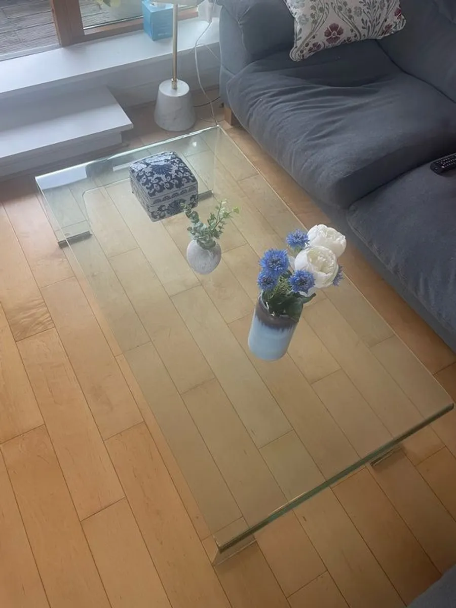 Calligaris real glass coffee table - Image 3