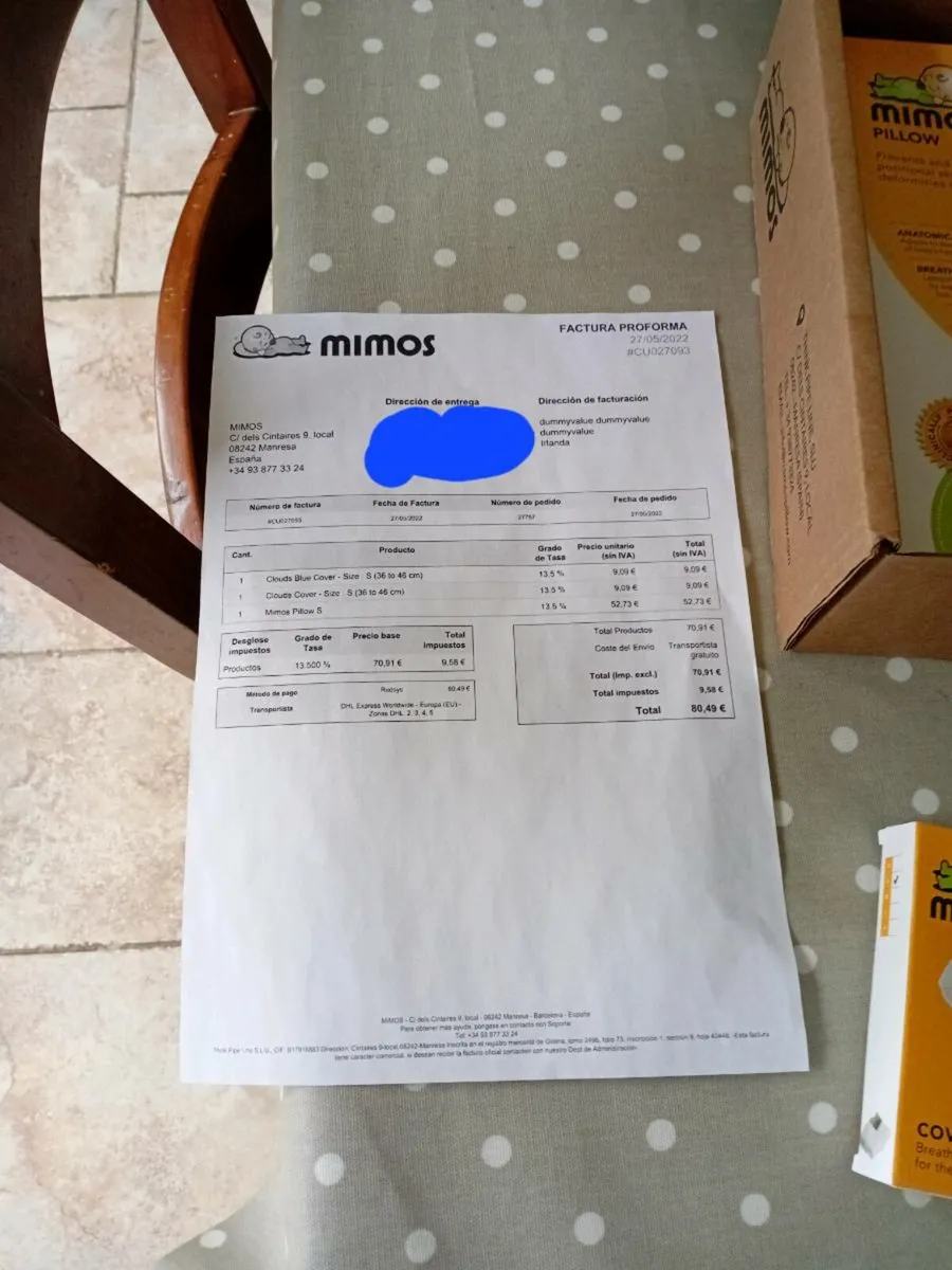 Mimos Pillow and covers in Original condition - Image 2