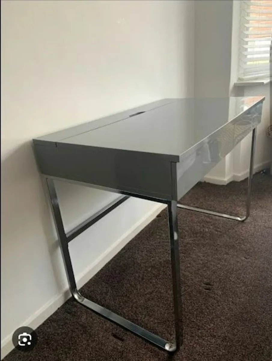 Habitat Desk - Image 1