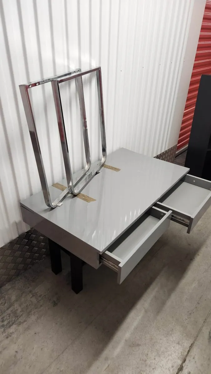 Habitat Desk - Image 2