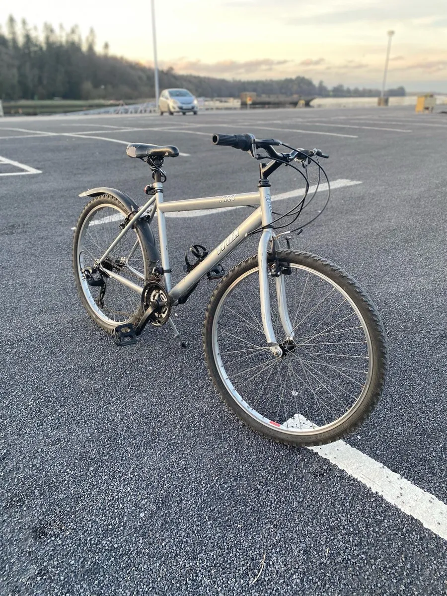 27.5” mountain bike - Image 1