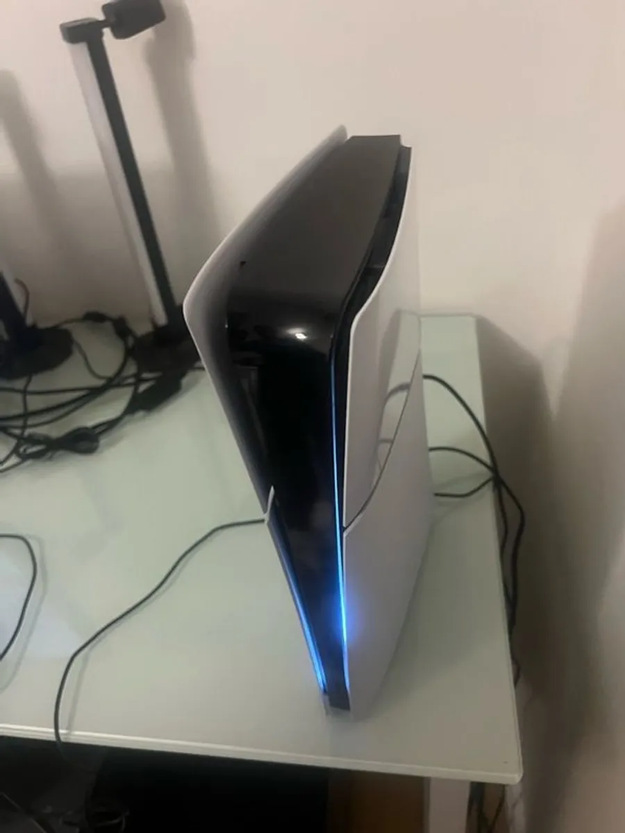 PlayStation 5 Slim Digital - Image 3