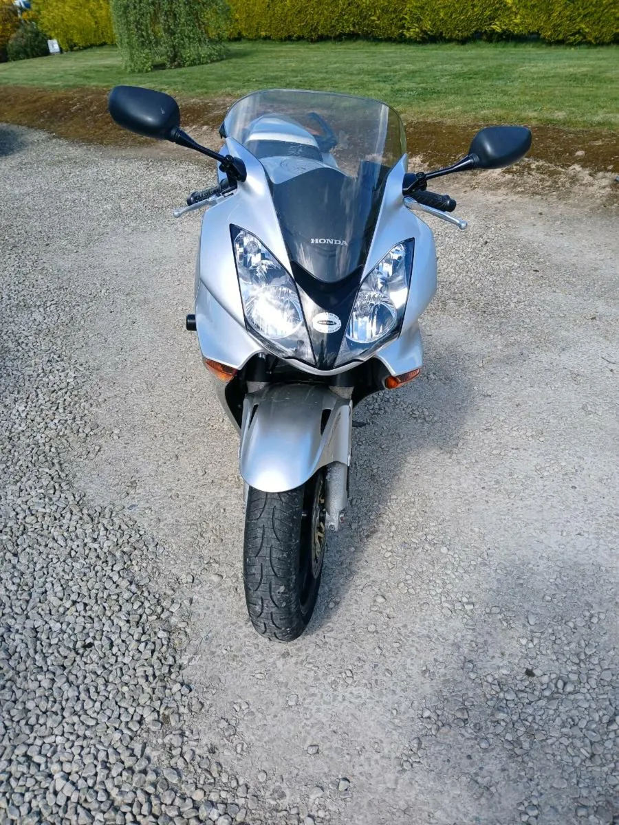 Motorcycle - Image 3