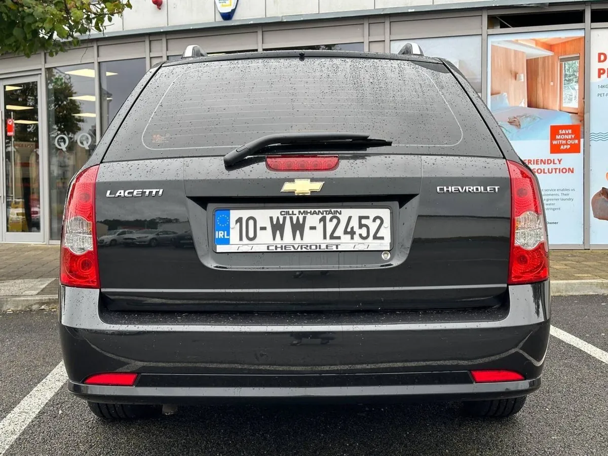 Low mileage Chevrolet Lacetti 2010 - Image 3