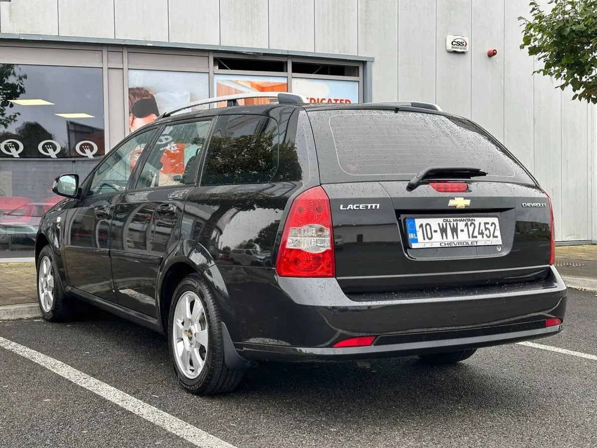 Low mileage Chevrolet Lacetti 2010 - Image 4