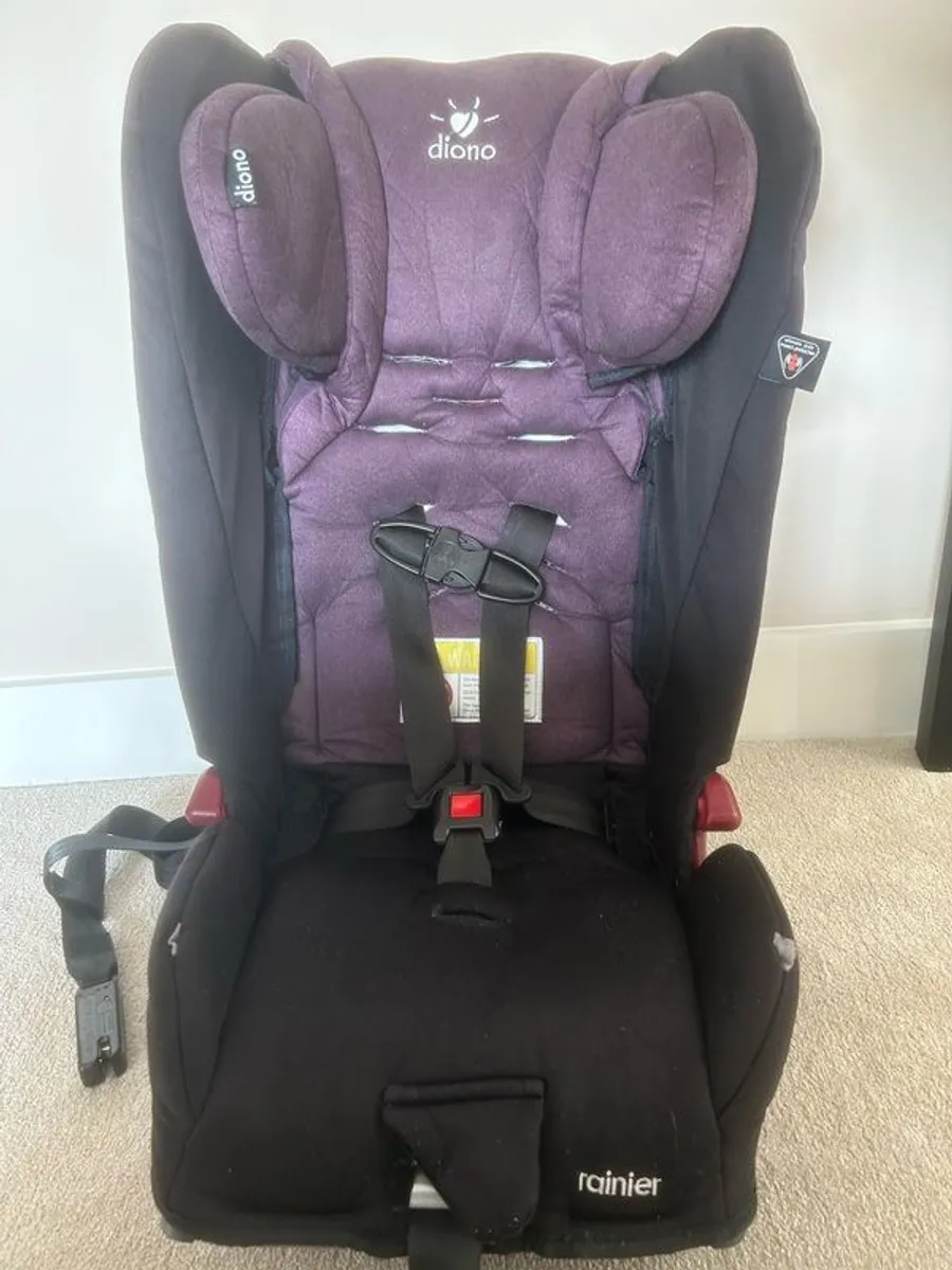 Diono convertible car seat - 2 available - Image 1