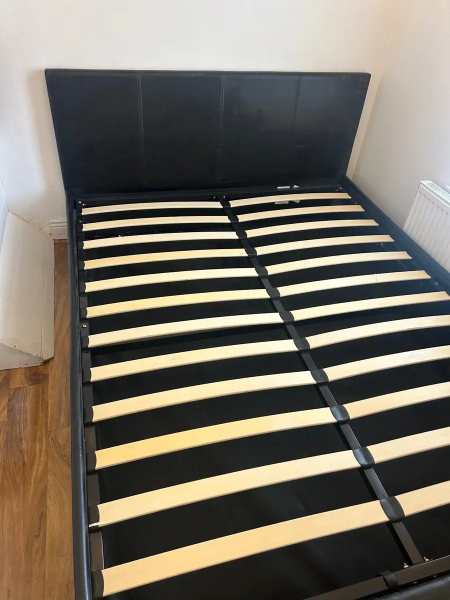 King sized ottoman bed and nearly new mattress - Image 2