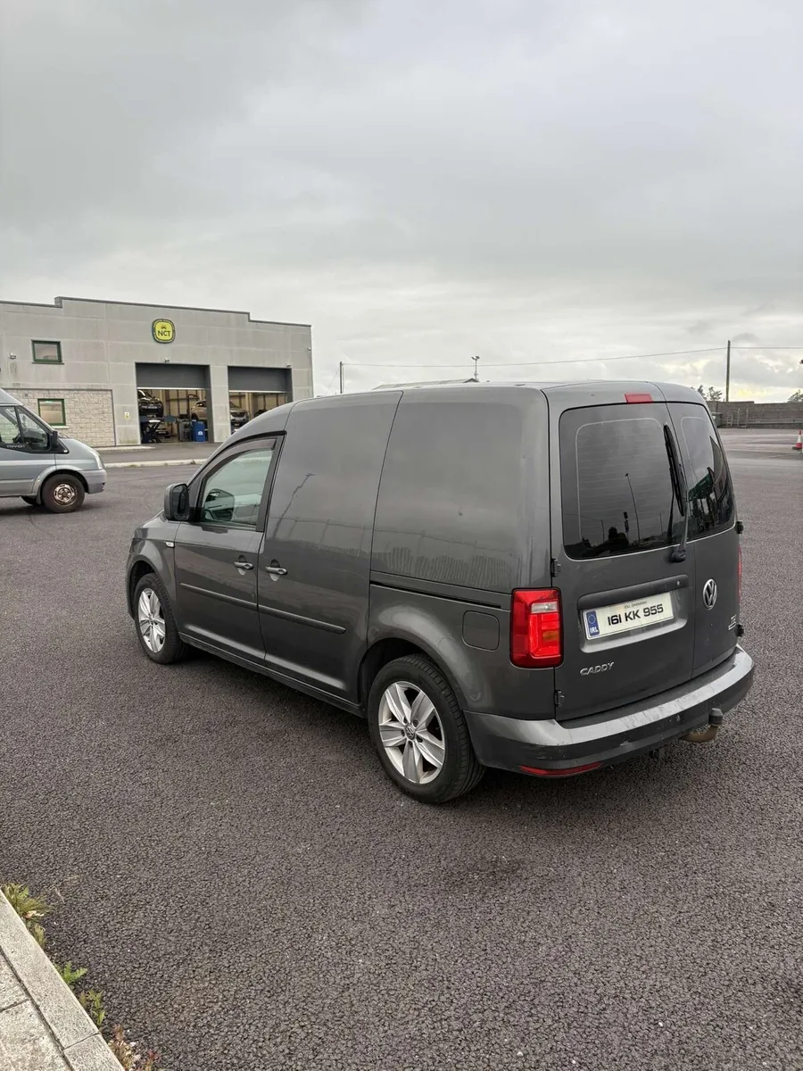 Volkswagen Caddy Highline - Image 4