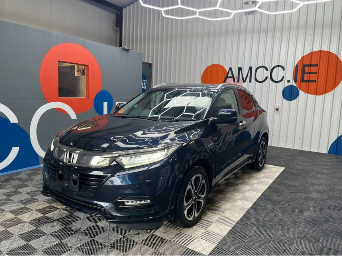 Honda Vezel 1.5 HYBRID / 48k KMs / HEATED SEATS , - Image 3