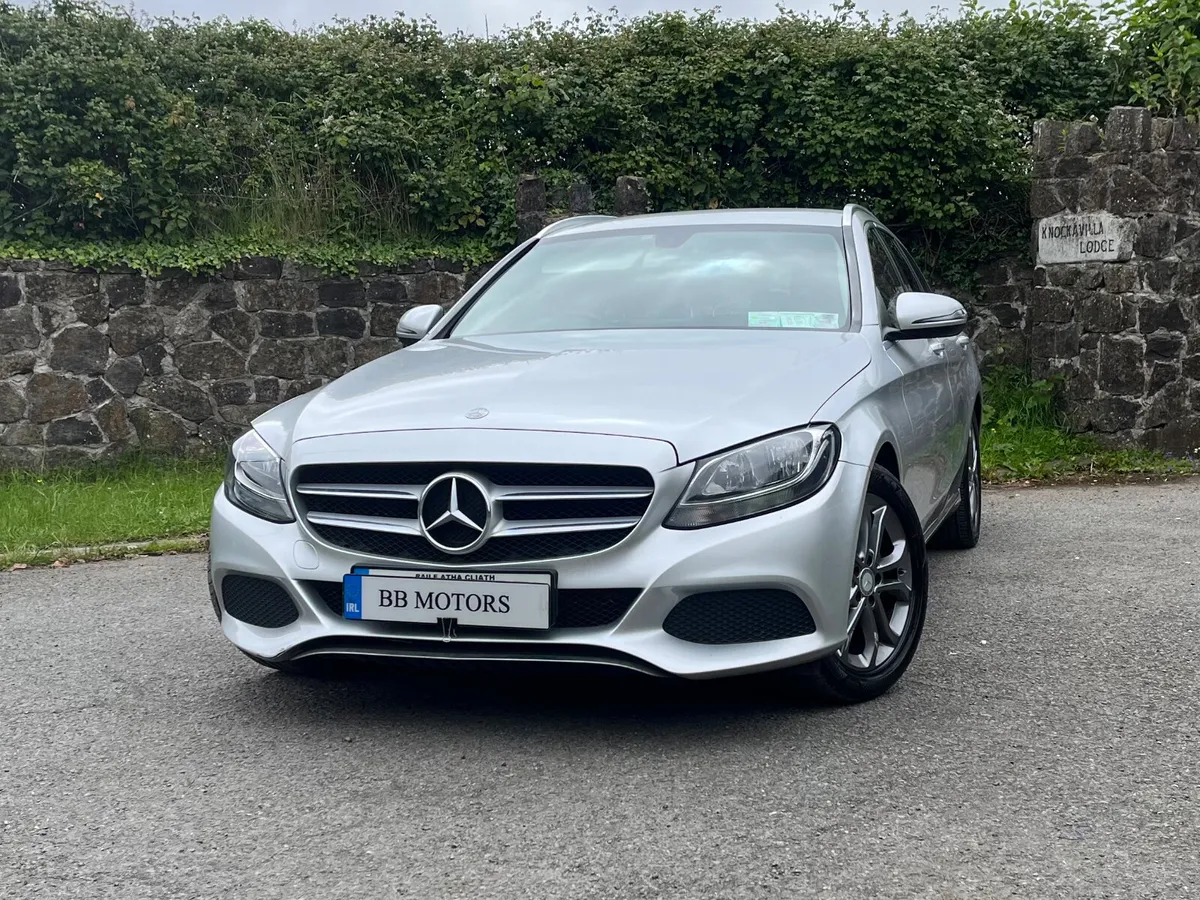 Mercedes-Benz C-Class C 200 D AVANTGARDE A/T - Image 4