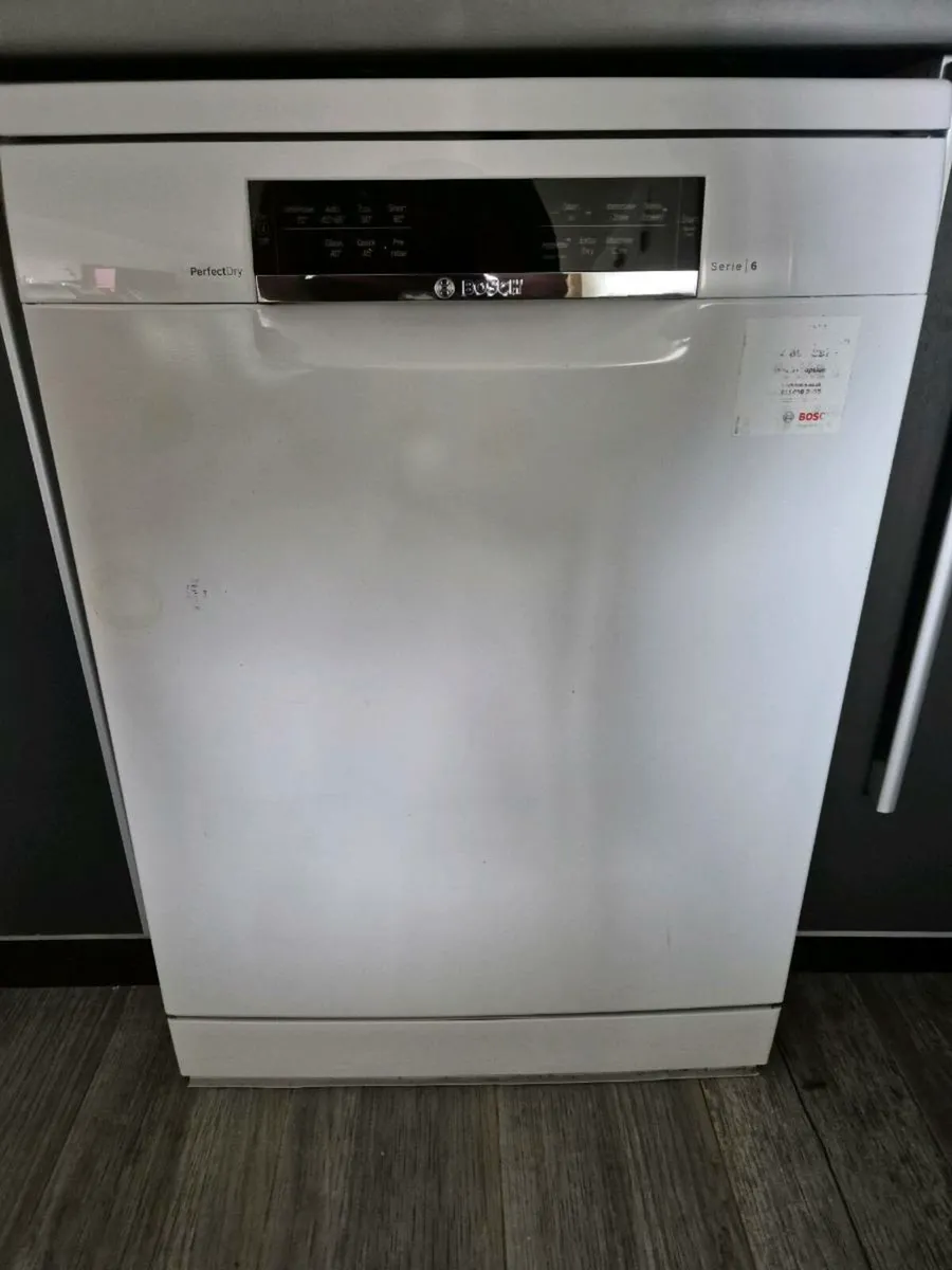 Bosch series 6 dishwasher - Image 3