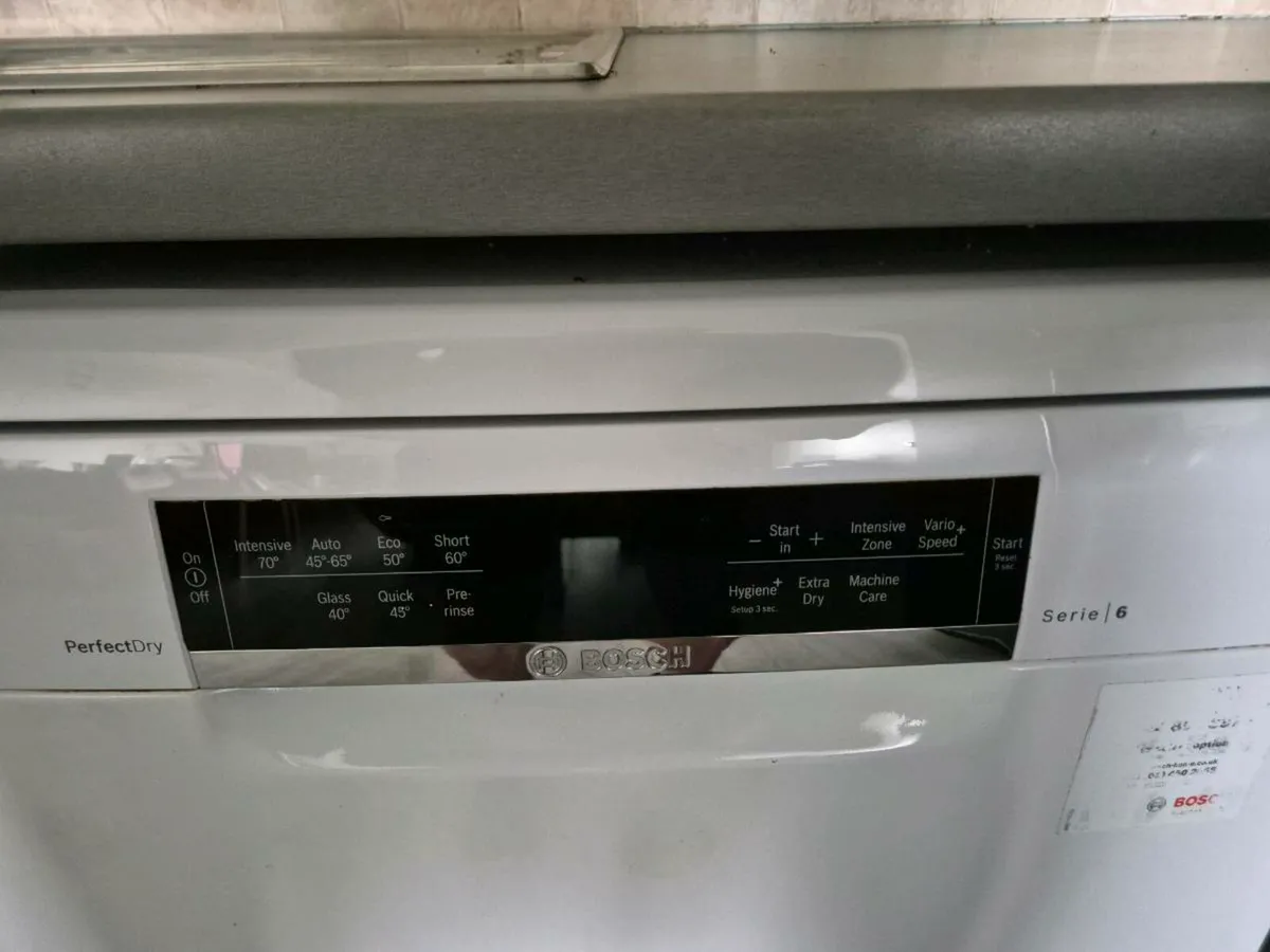Bosch series 6 dishwasher - Image 4