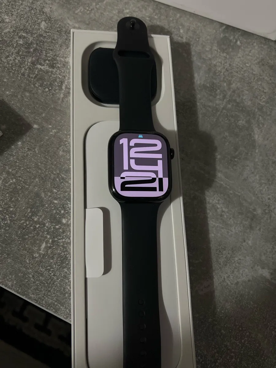 Apple Watch Series 10 46mm - Image 1